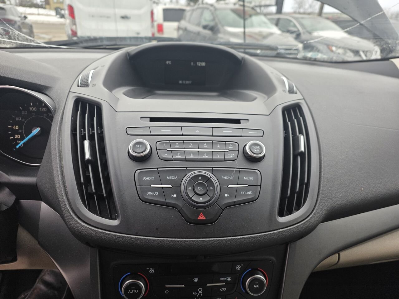2018 Ford Escape Black  - photo #14