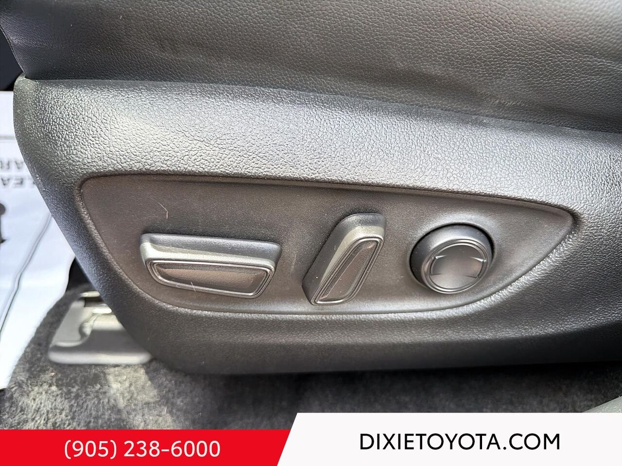 2023 Toyota Highlander XLE AWD / HEATED SEATS / MOONROOF / ALLOY WHEELS / CARPLAY AND ANDROID AUTO Magnetic Grey Metallic Mississauga - photo #9