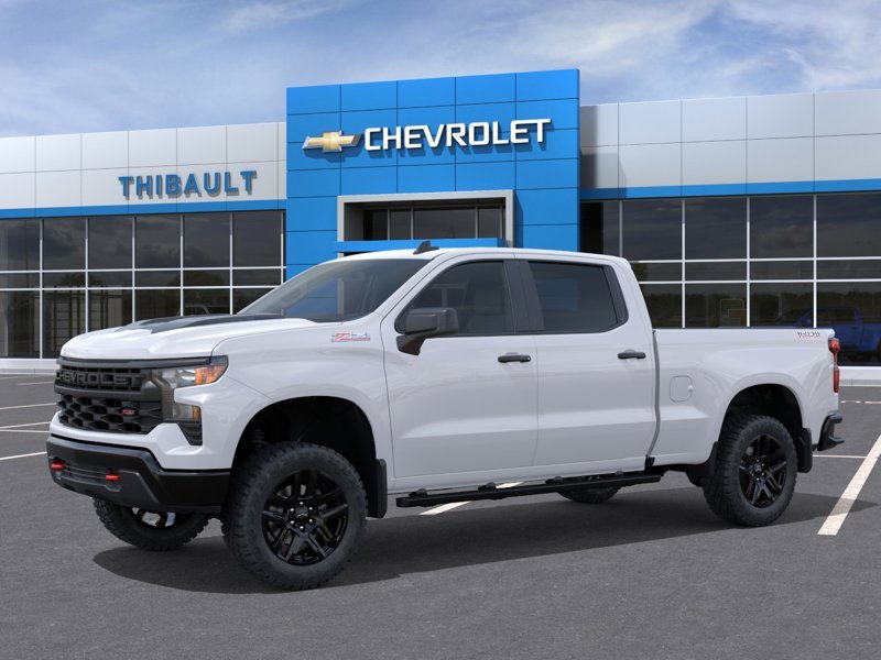 CHEVROLET SILVERADO 1500 Custom Trail Boss cabine multiplace 4RM 157 po 2026 Blanc Sherbrooke - photo #1