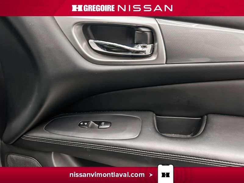 2017 Nissan Pathfinder Grey Laval - photo #19