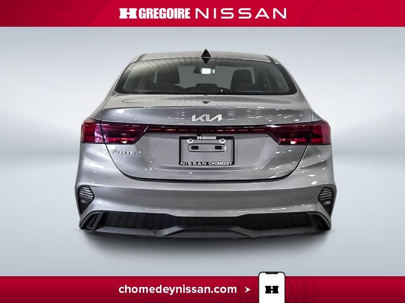 2024 Kia Forte Grey Laval - photo #7