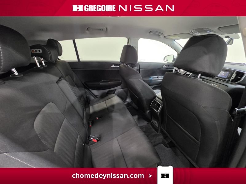 Kia Sportage CA7268 | LX * Mag * Bancs Chauffants * Bluetooth * 2018 Blanc Laval - photo #24