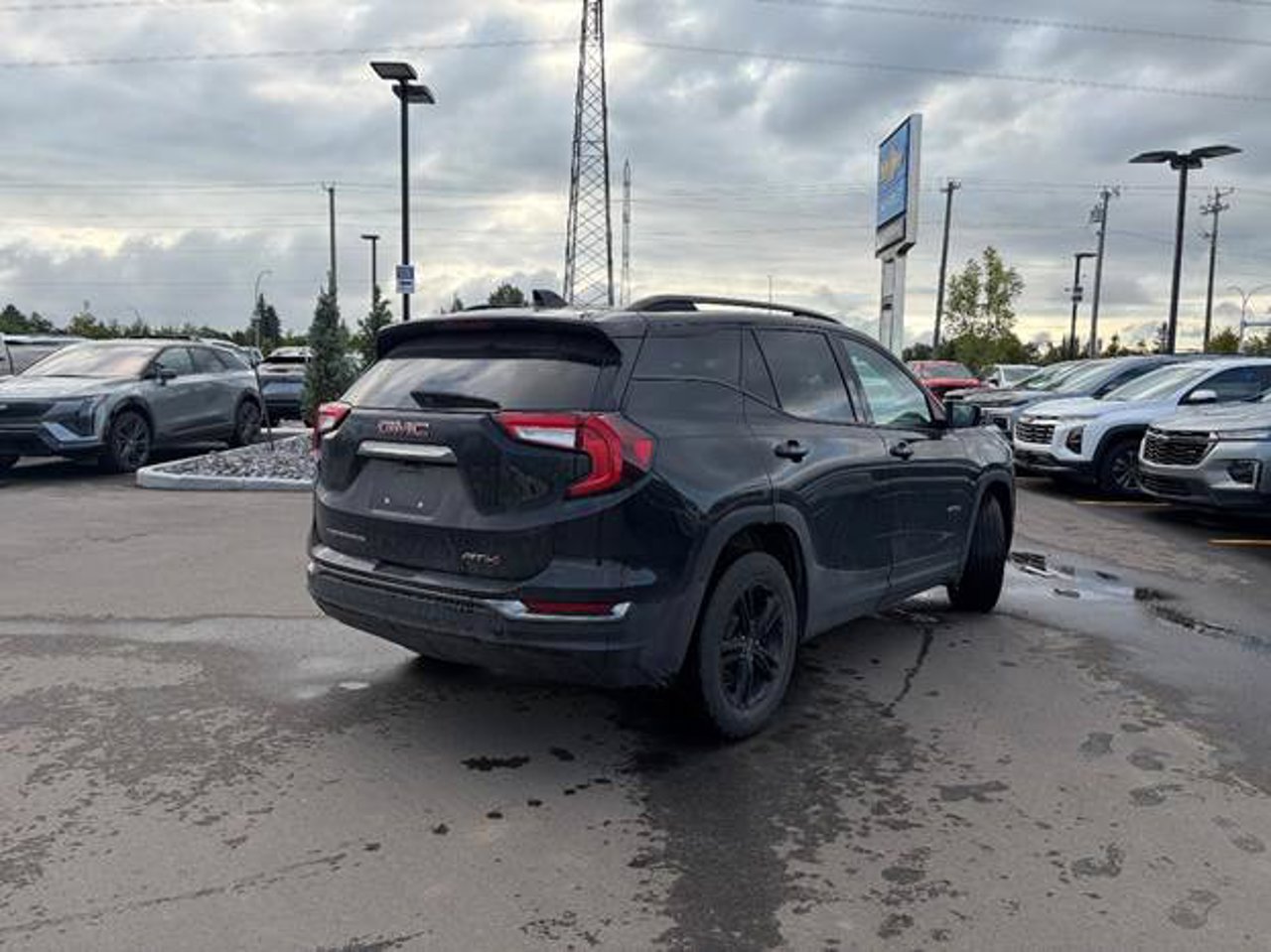 2022 GMC Terrain AWD 4dr AT4 Black Sherwood Park - photo #4