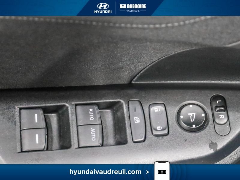 2019 Honda Civic Blue Saint-Eustache - photo #16
