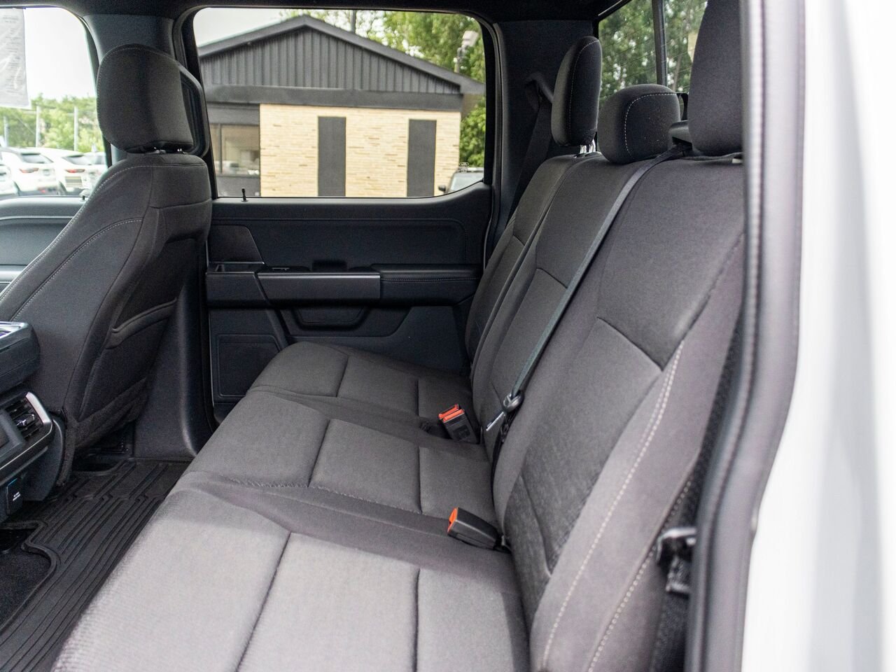 2024 Ford F-150 XLT cabine SuperCrew 4RM caisse de 5,5 pi Grey Châteauguay - photo #30