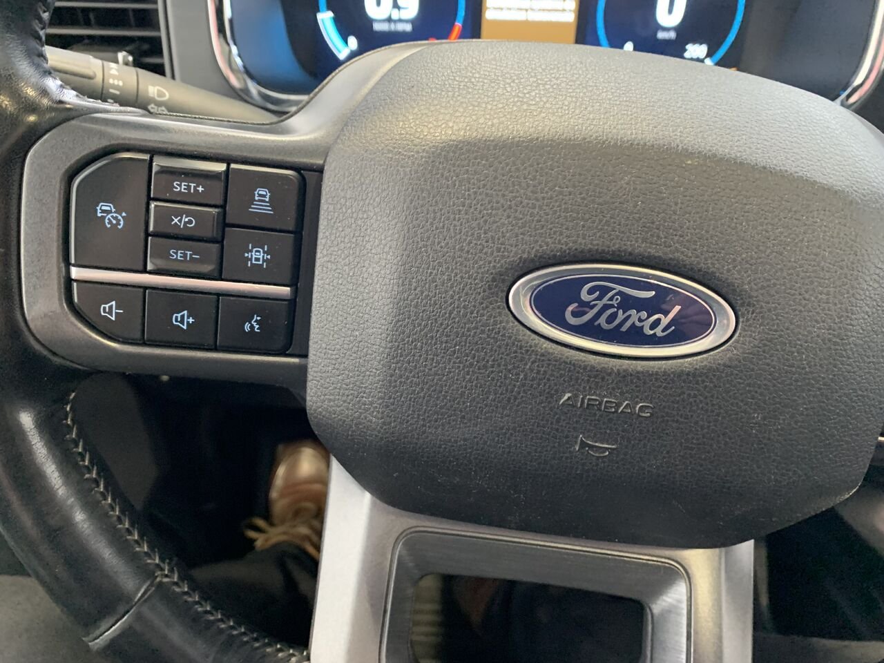 2023 Ford F-150 Grey Châteauguay - photo #46
