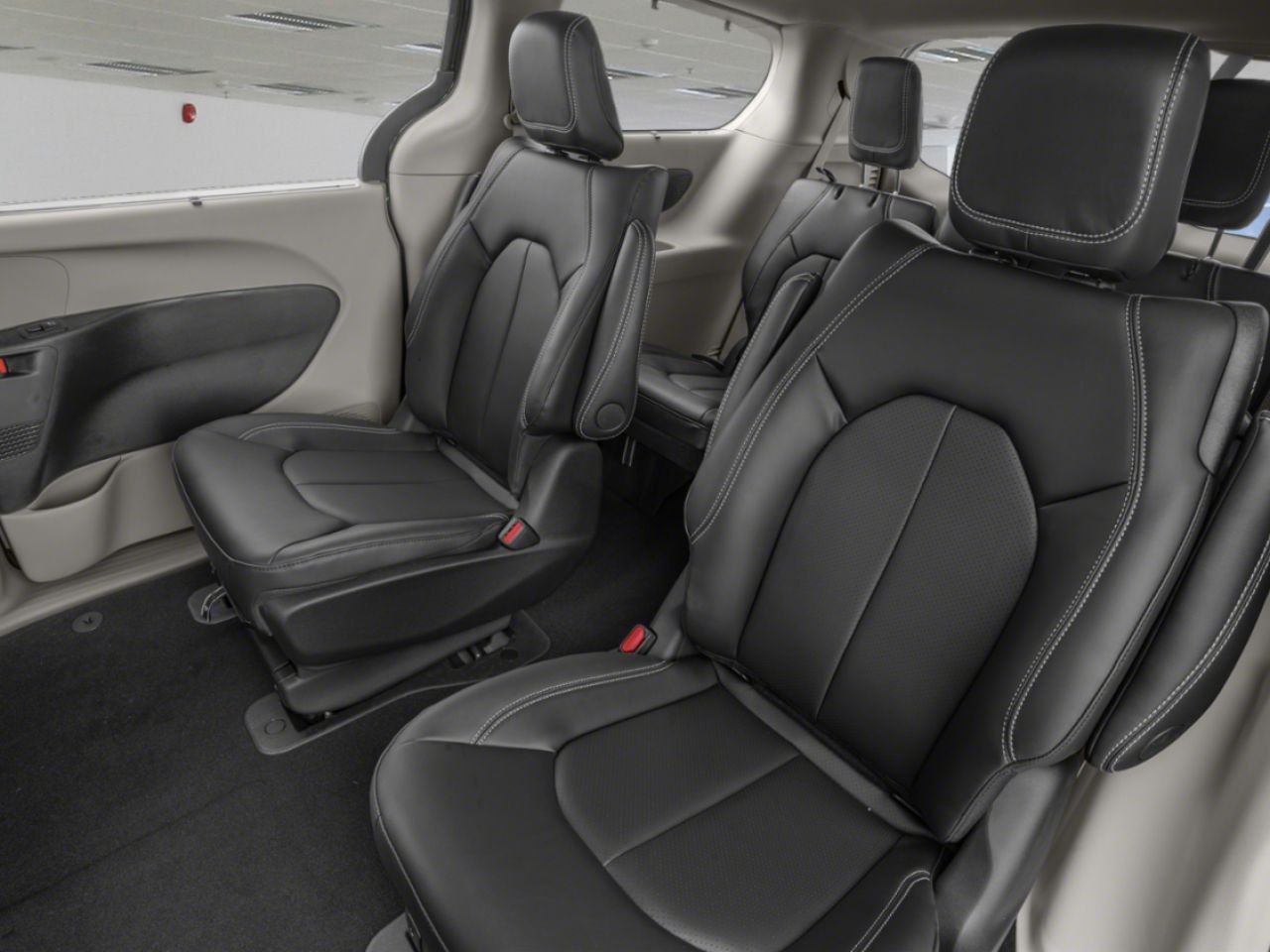 2024 CHRYSLER Pacifica Hybrid Diamond Black Crystal Pearl Repentigny - photo #6