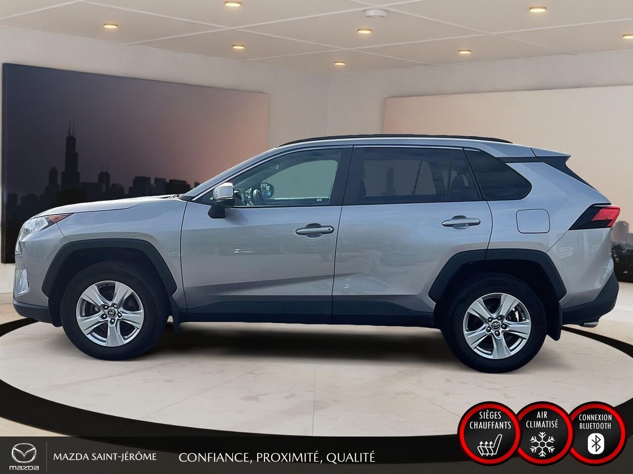 2020 Toyota RAV4 XLE | 49 877 KM | TOIT OUVRANT | AWD | ATTELAGE Silver Saint-Jérôme - photo #10