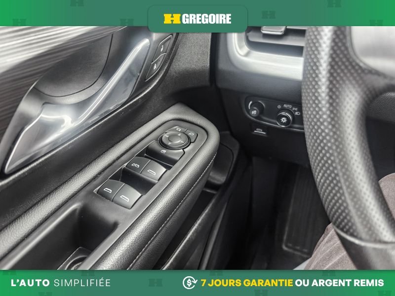 2024 GMC Terrain Grey Saint-Eustache - photo #19