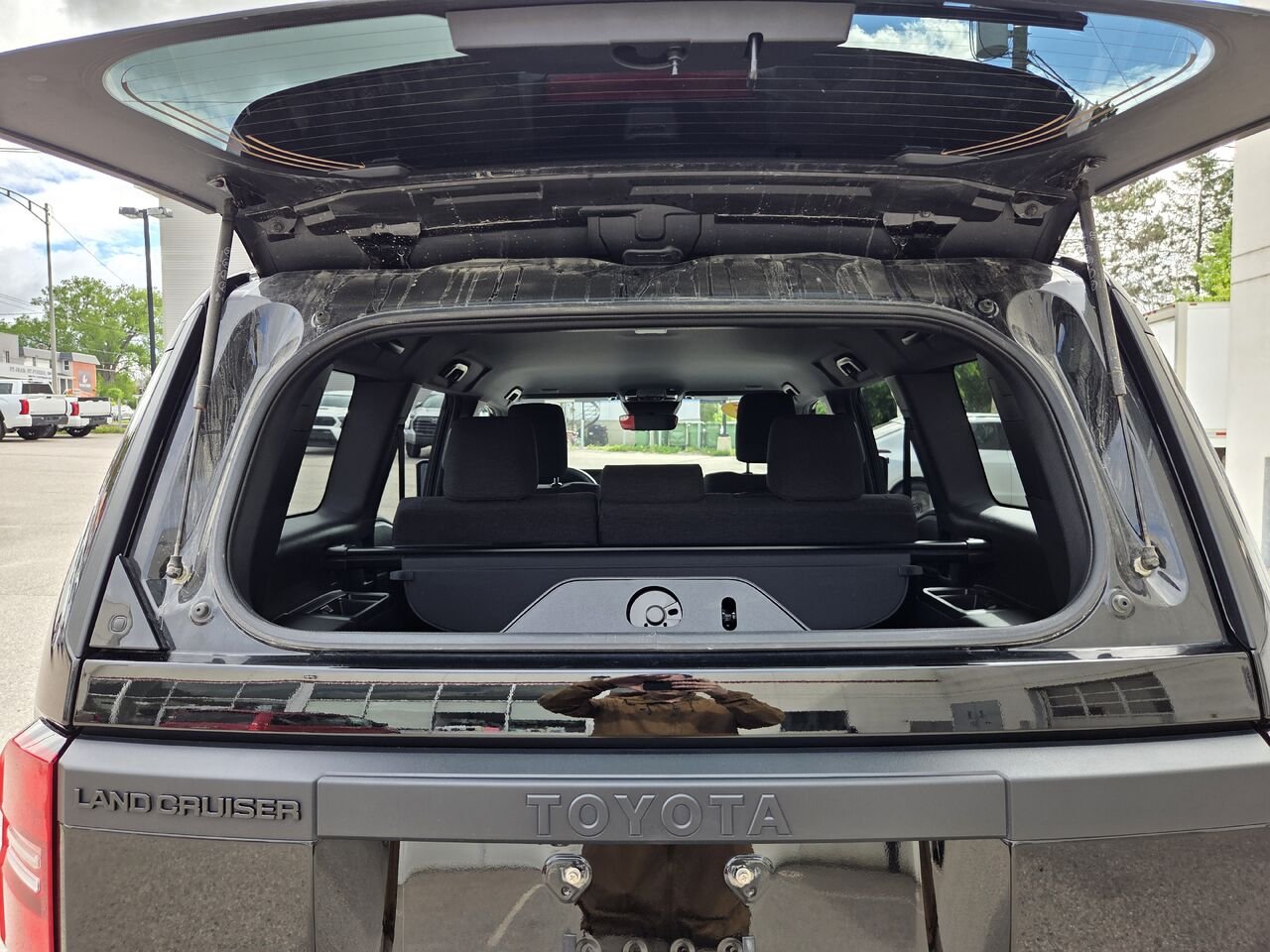 2025 Toyota LAND CRUISER Black Mont-Laurier - photo #7