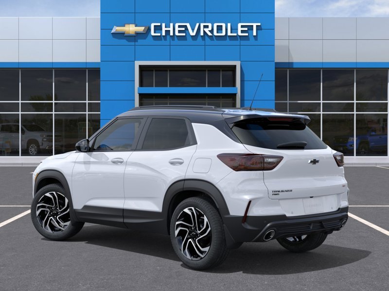 CHEVROLET Trailblazer RS 4 portes TI 2026 NACRE IRISE, TRIPLE COUCHE Montmagny - photo #2