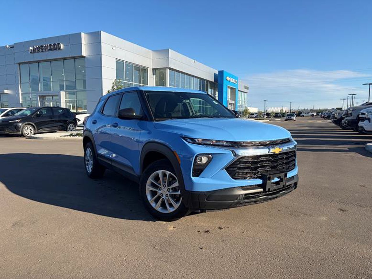 2024 Chevrolet Trailblazer AWD 4dr LS Blue Sherwood Park - photo #1