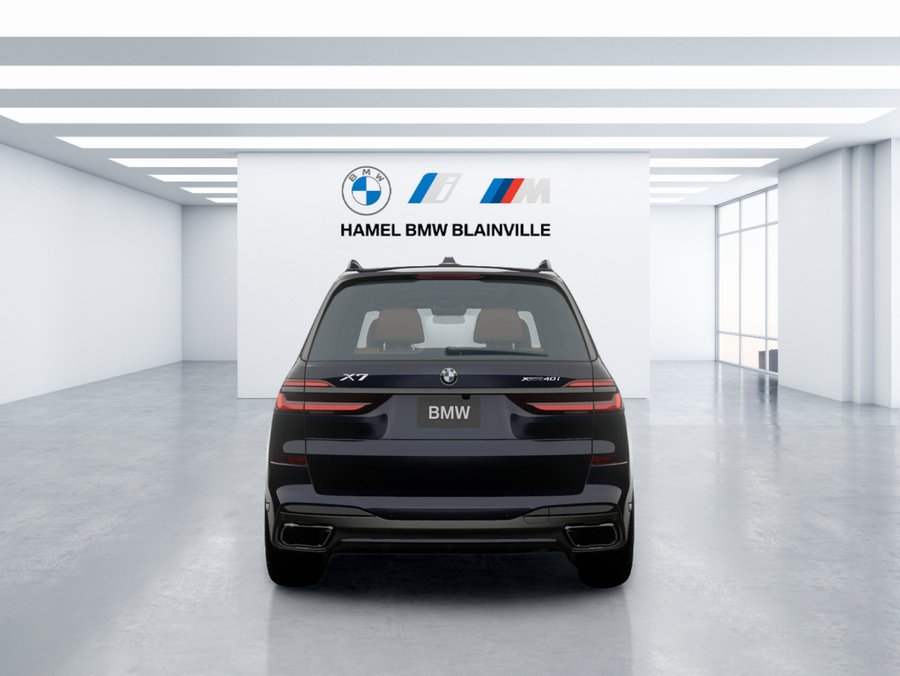 2026 BMW X7 2026 Black Sapphire Metallic