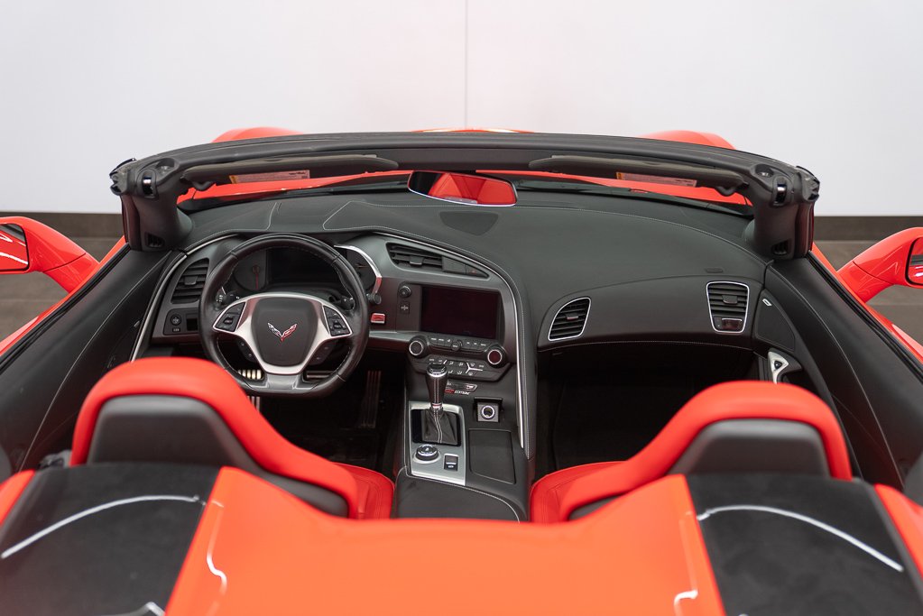 2018 Chevrolet Corvette 2dr Stingray Conv w/1LT Red Kirkland - photo #17