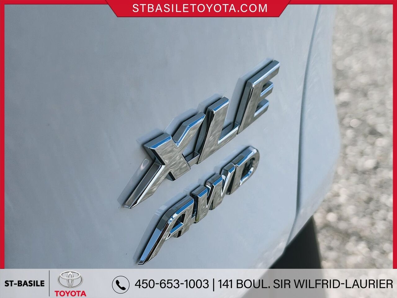 2025 Toyota RAV4 White Saint-Basile-le-Grand - photo #5