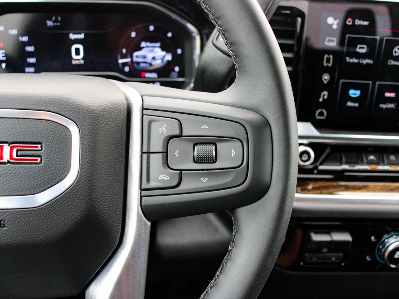 2025 GMC Sierra 1500 4WD Crew Cab 147 Elevation White Sherwood Park - photo #20