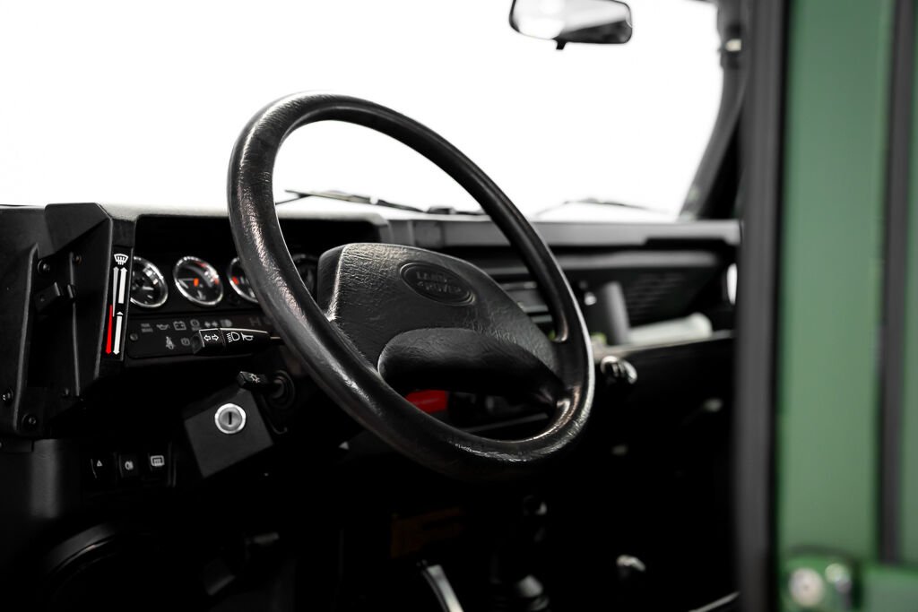 1997 Land Rover Defender CAR IN MILES Green Kirkland - photo #10