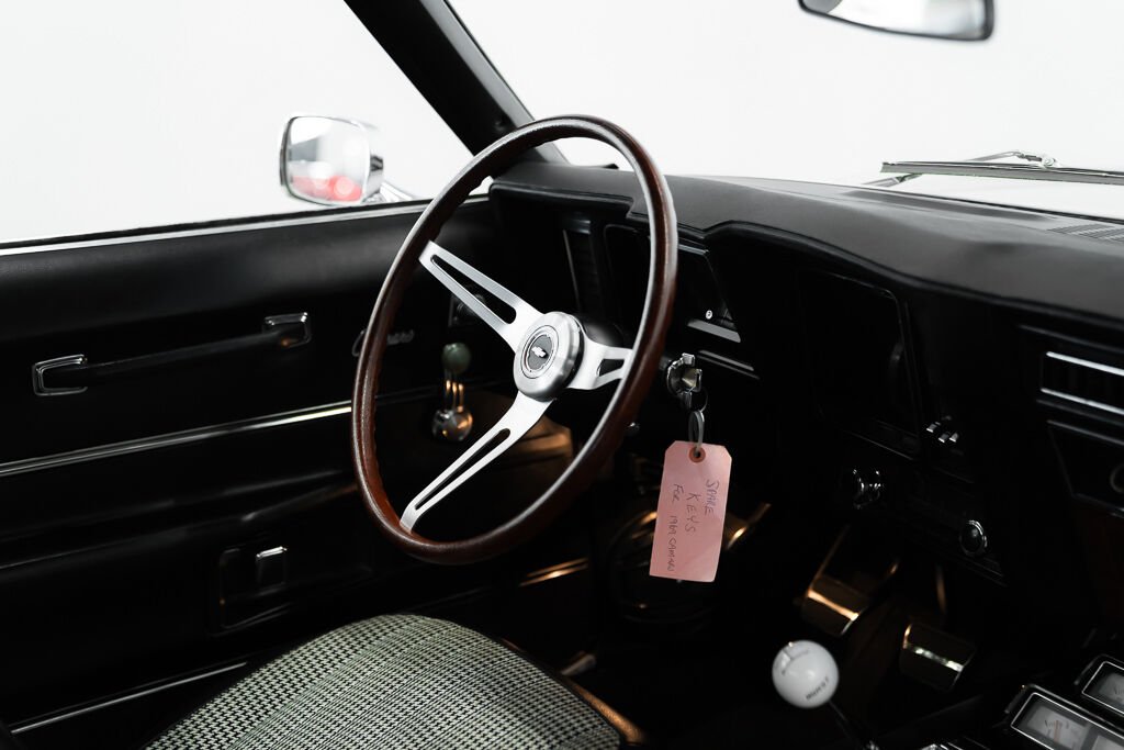 1969 Chevrolet Camaro *PRIX EN USD* CAR IN MILES Silver Montreal - photo #16