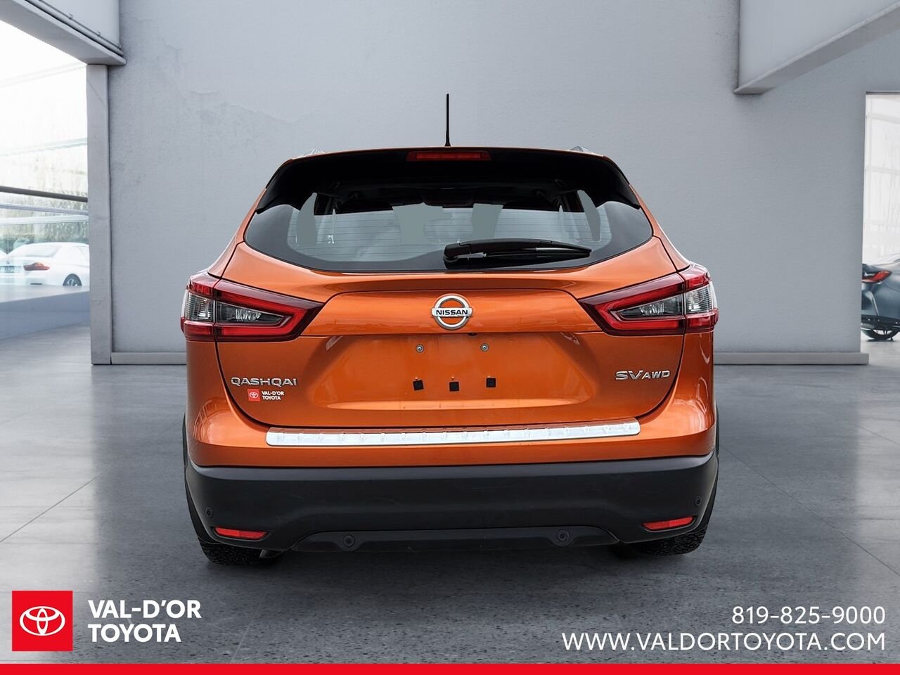 Nissan Qashqai SV 2023 Orange Val-d'Or - photo #2