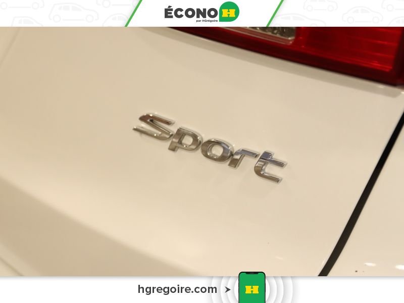 2016 Hyundai Santa Fe White Blainville - photo #10