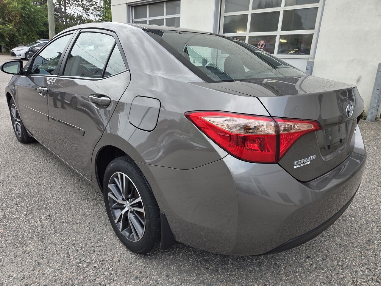 Toyota COROLLA 2017 Gris Mont-Laurier - photo #10