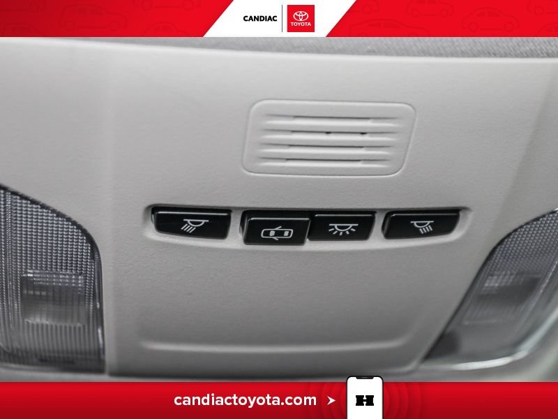 Toyota Corolla 2022 Argent Saint-Eustache - photo #29