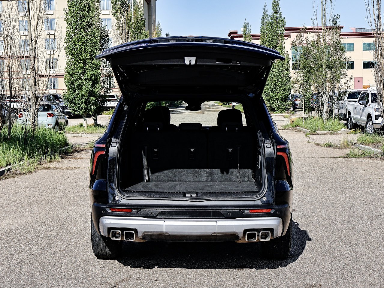 2026 Chevrolet Traverse AWD 4dr LT Black Sherwood Park - photo #14