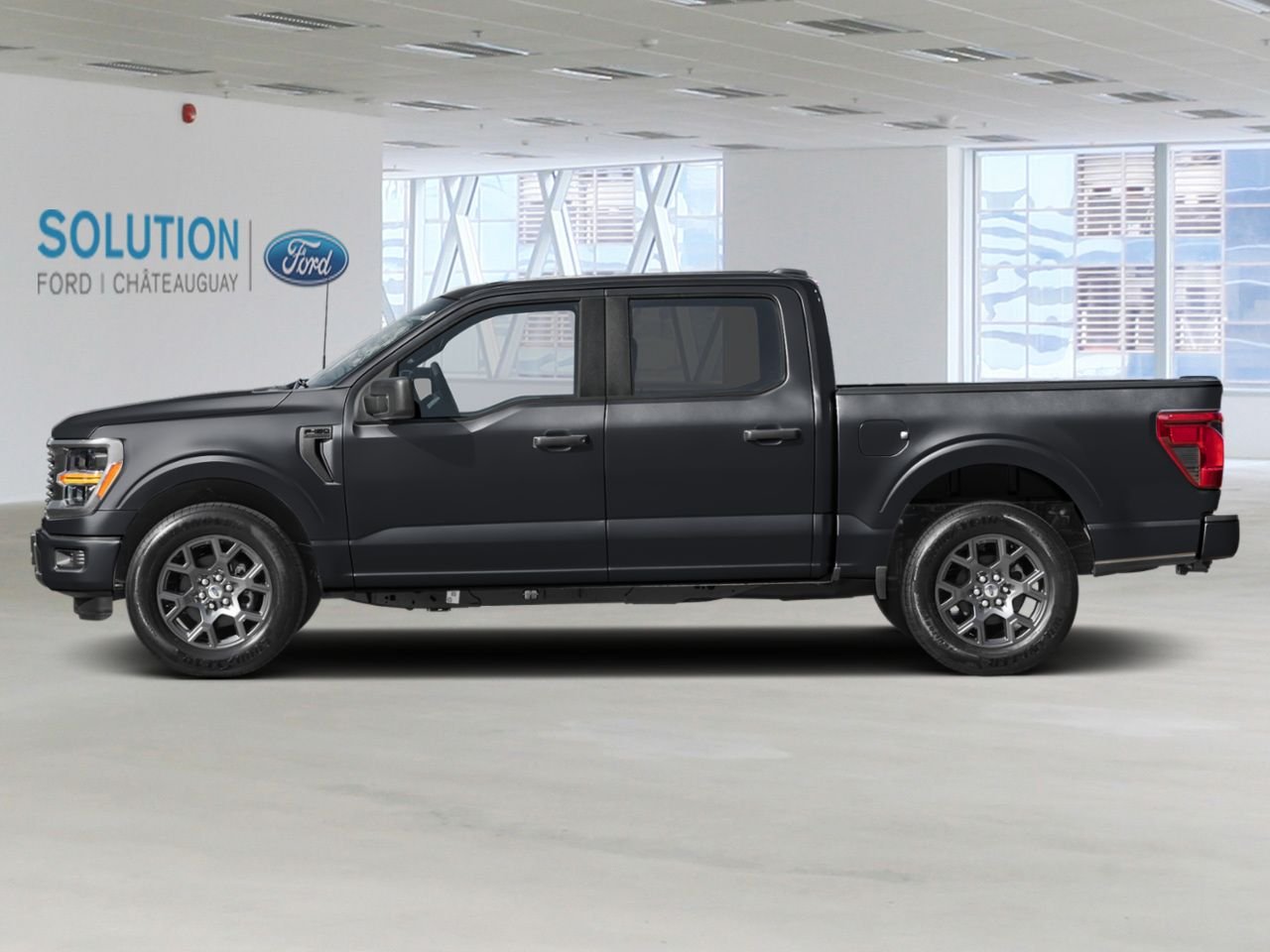 Ford F-150 STX CABINE SUPERCREW 4RM CAISSE DE 5,5 PI 2026 Noir agate métallisé Châteauguay - photo #2