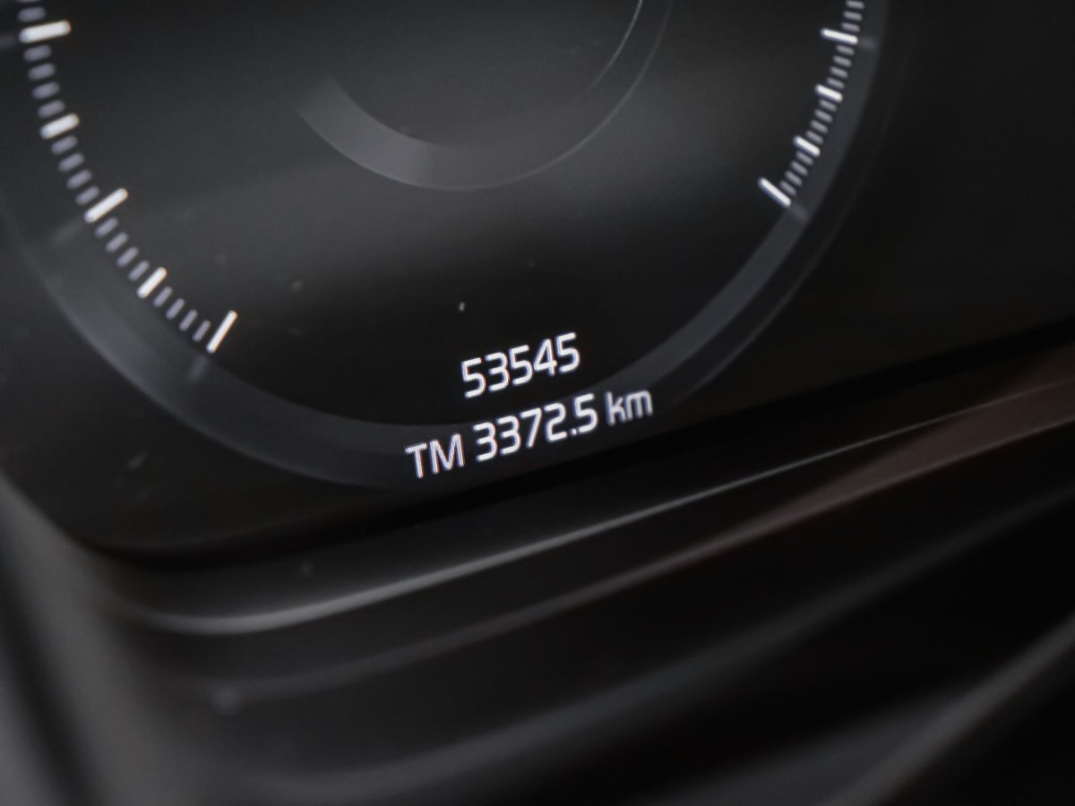 Volvo XC40 R-DESIGN 2022 Noir Montréal - photo #7