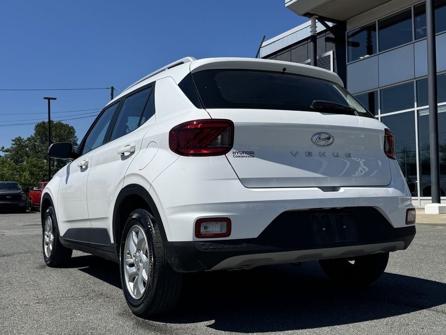2024 Hyundai Venue Preferred 2024 White