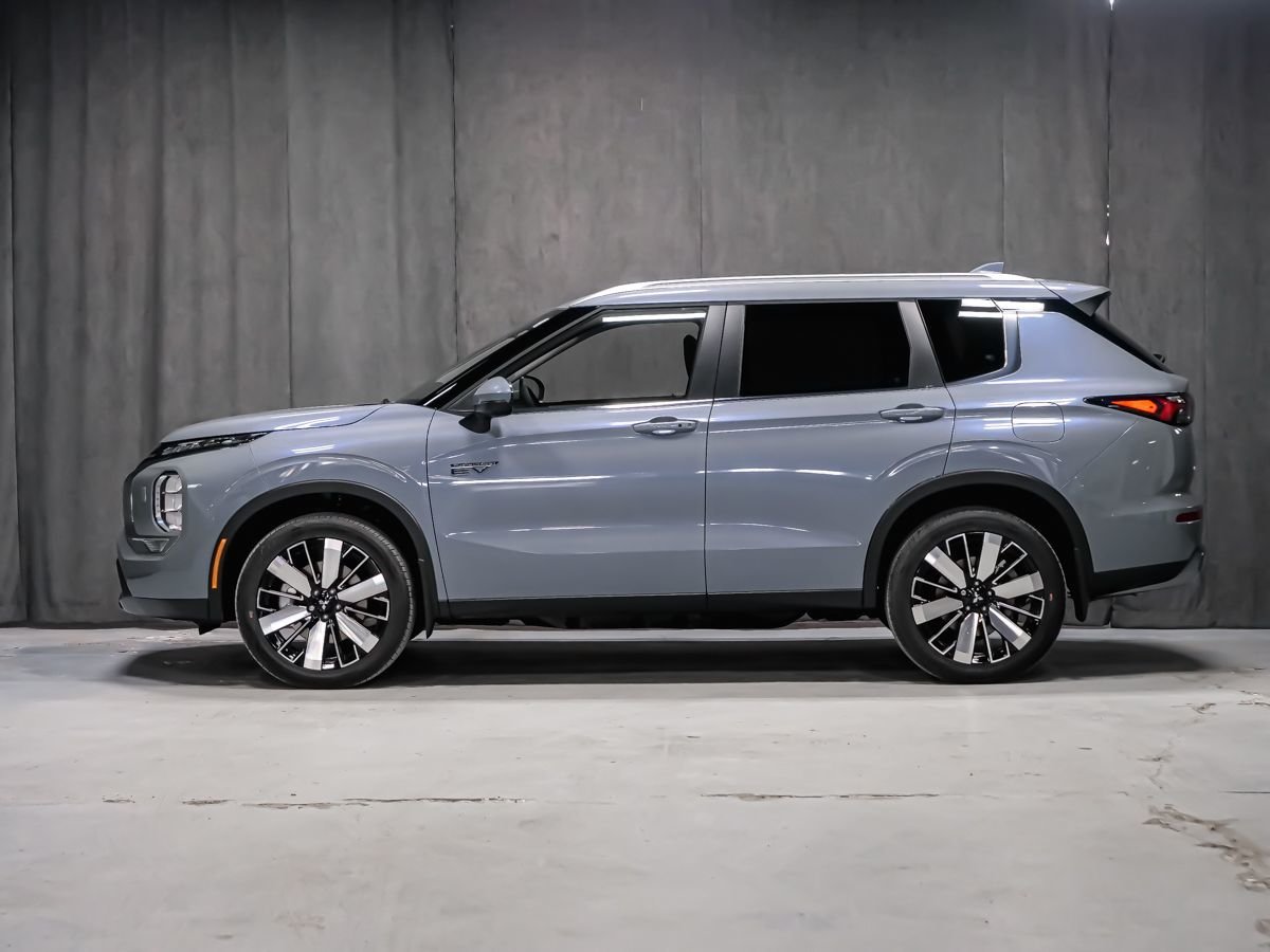 Mitsubishi Outlander PHEV SEL 2026 Argent sterling Montréal - photo #2