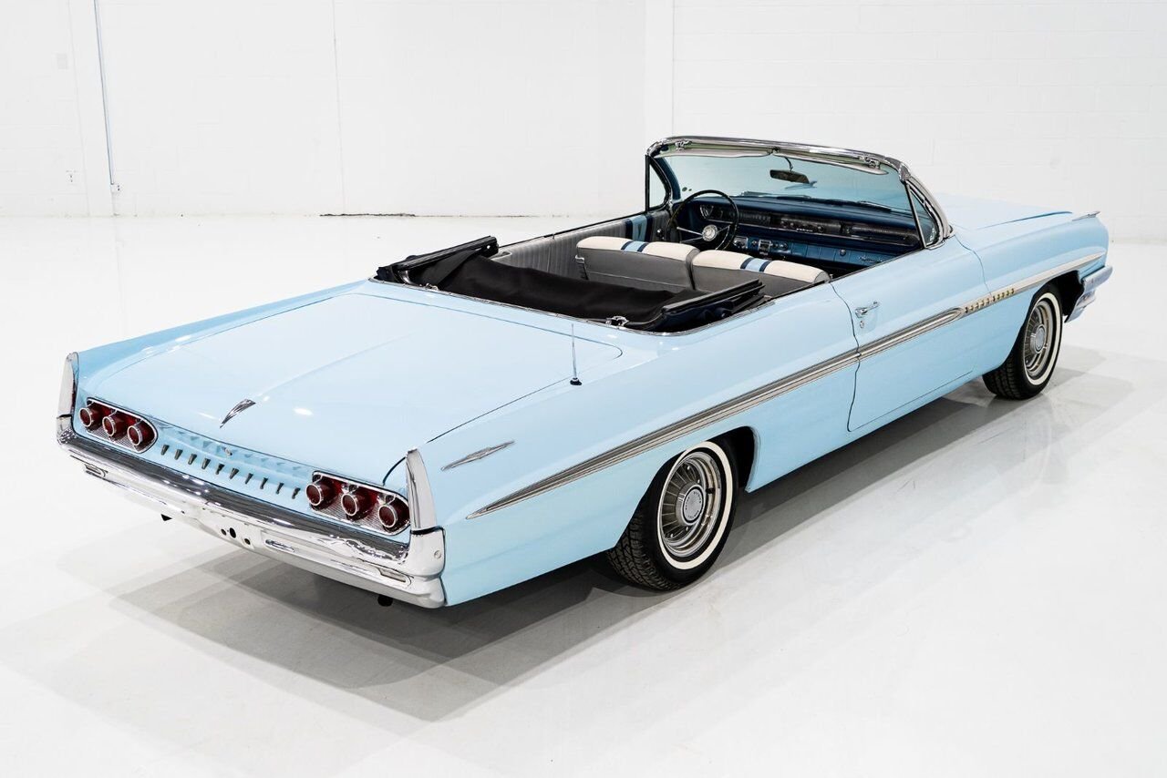 Pontiac Bonneville **PRIX EN USD**C8 Suffix 389cu.in. TriPower 4 Speed 1961 Bleu Montréal - photo #24