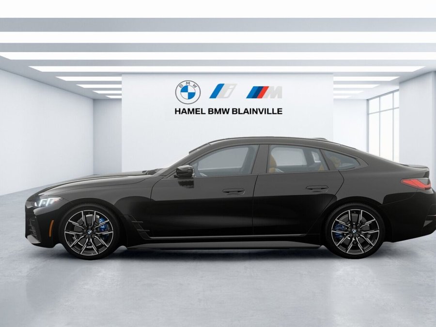 BMW i4 2026 2026 Noir saphir métallisé