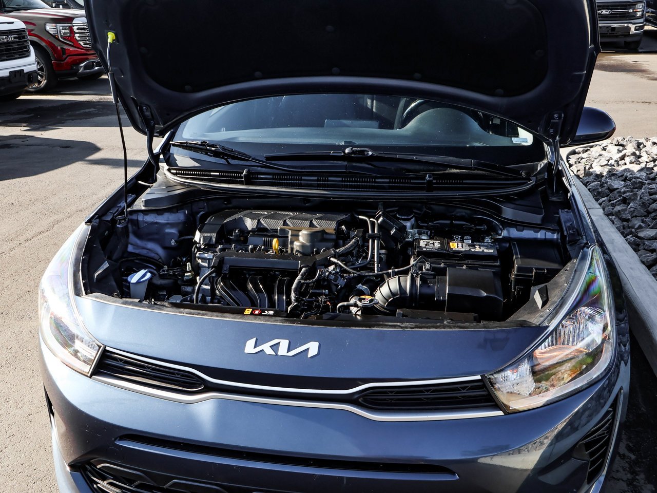 2022 Kia Rio 5-door LX+ IVT Blue Sherwood Park - photo #9