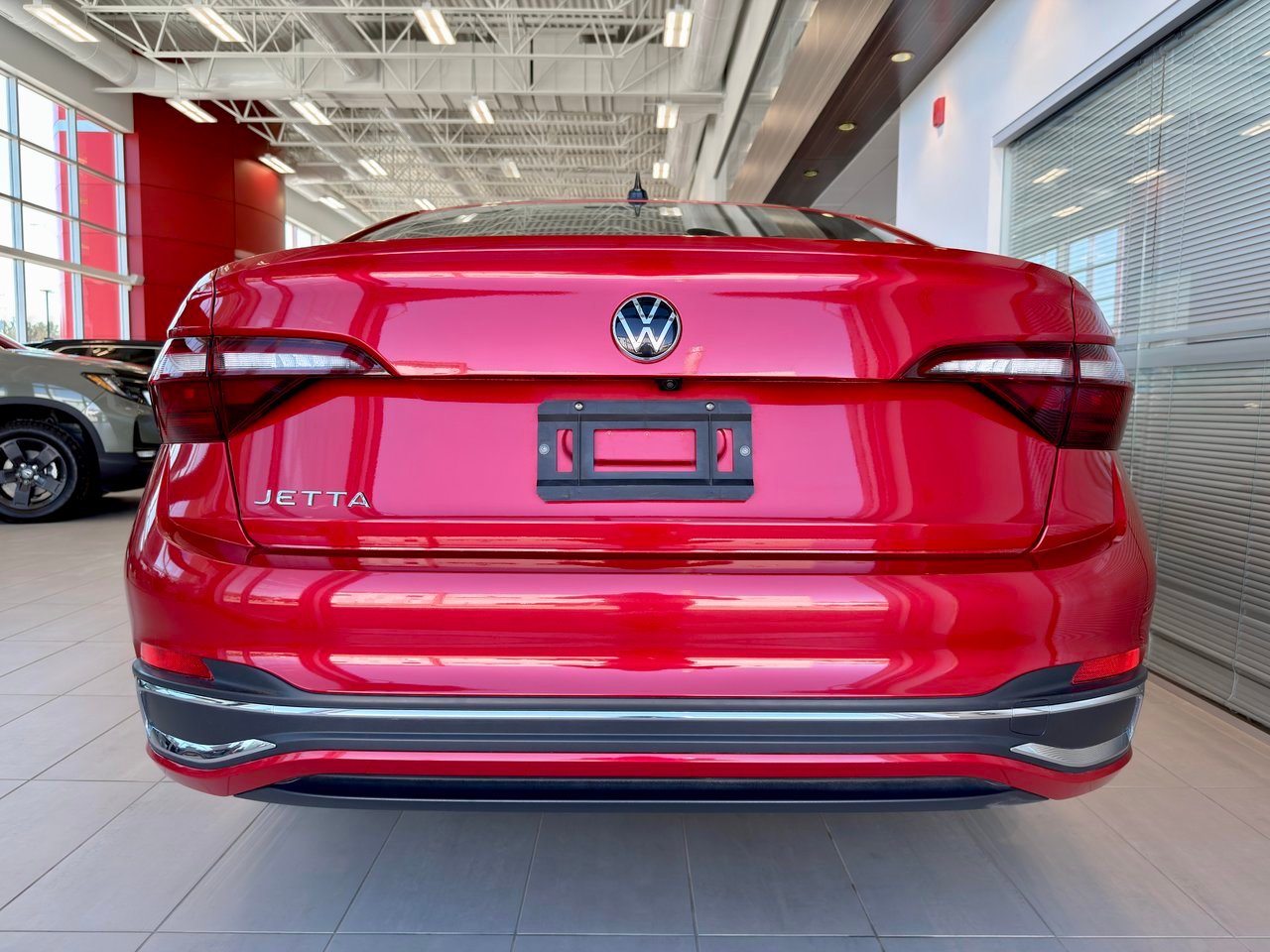 2024 Volkswagen Jetta Red Notre-Dame-des-Prairies - photo #9