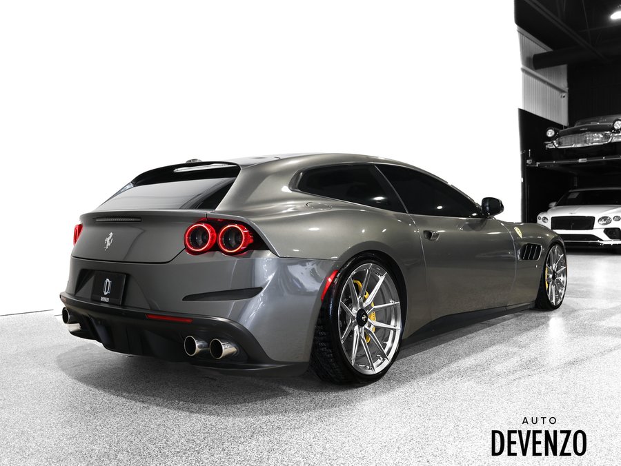 Ferrari GTC4Lusso 2018 2018 Gris