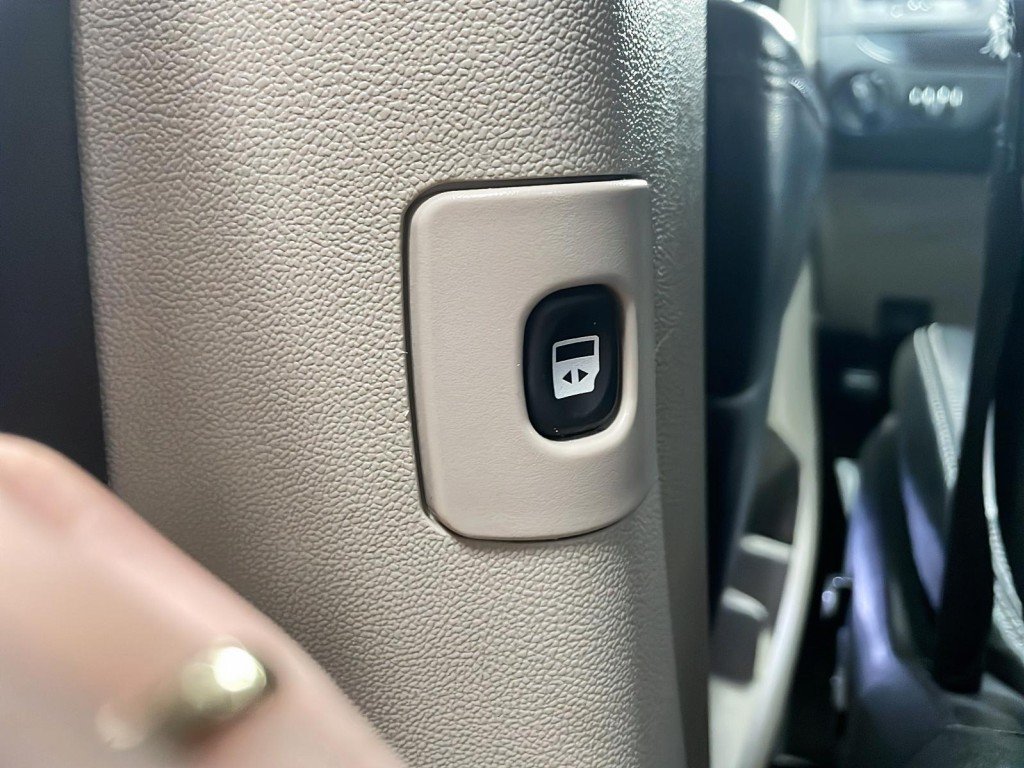 Dodge GRAND CARAVAN 2018 Gris Amos - photo #16