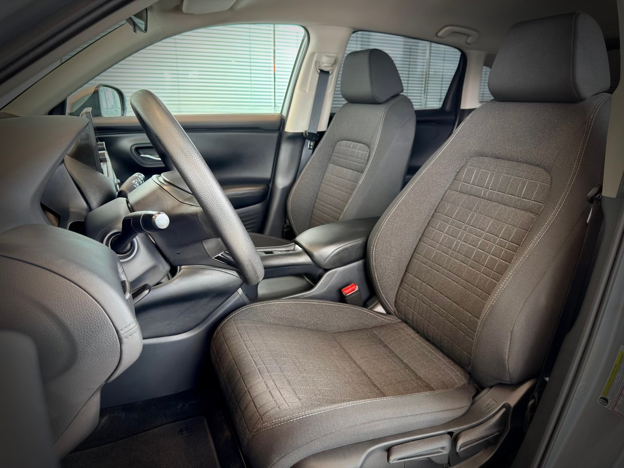 Honda HR-V 2025 Gris Notre-Dame-des-Prairies - photo #17