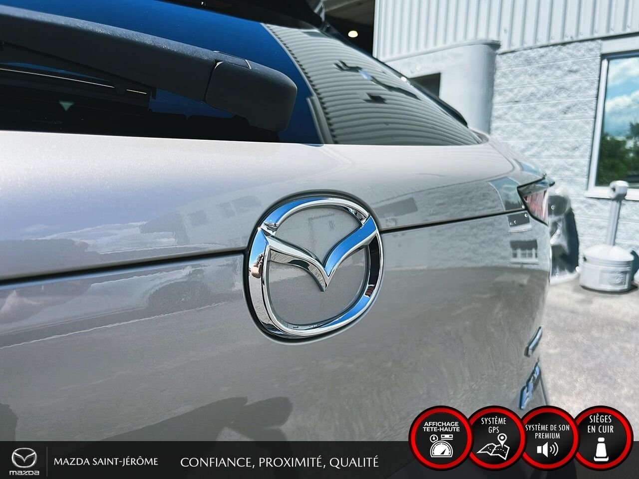 Mazda CX-30 GT | TOIT OUVRANT | CUIR | AWD | 2024 Gris Saint-Jérôme - photo #7