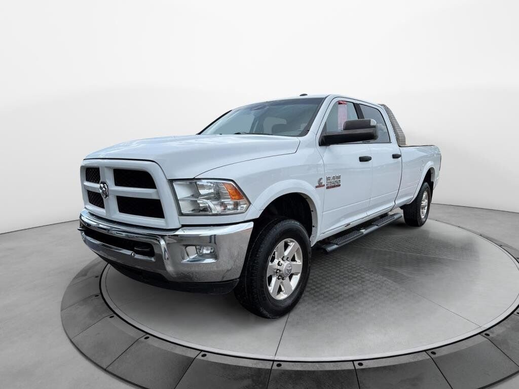 2015 Ram 2500 VIN 3C6UR5JL7FG623673 White Chicoutimi - photo #0