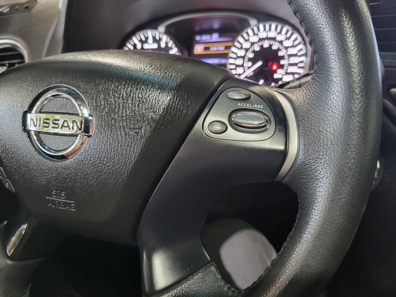 2016 Nissan Pathfinder Blue  - photo #23