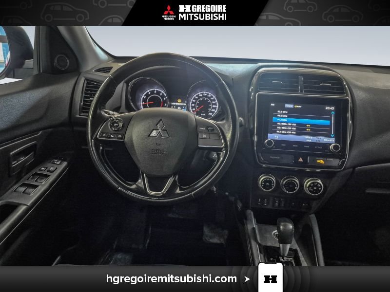 2020 Mitsubishi RVR Black Saint-Eustache - photo #17