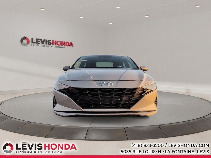 Hyundai Elantra Essential 2022 2022 Gris