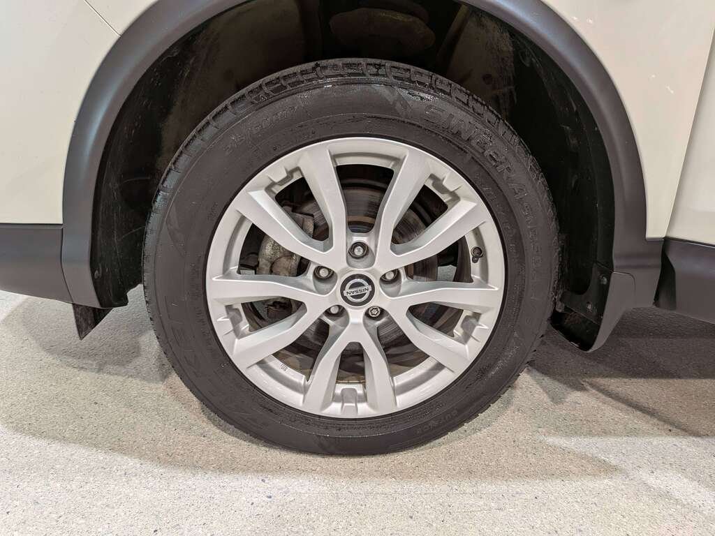 2021 Nissan Qashqai FWD SV CVT White Val-David - photo #35