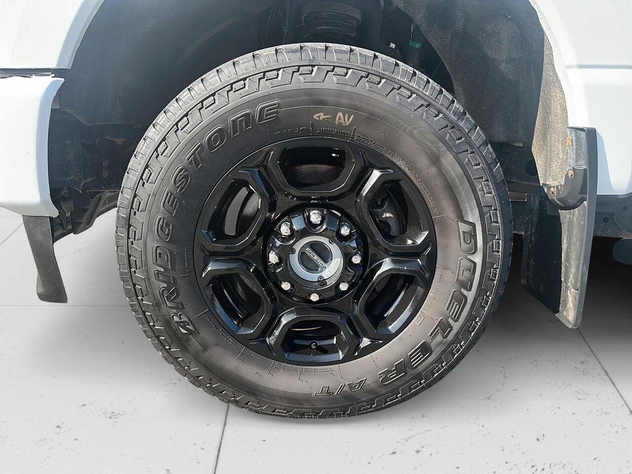 2023 Ford Super Duty F-250 SRW White Rouyn-Noranda - photo #6