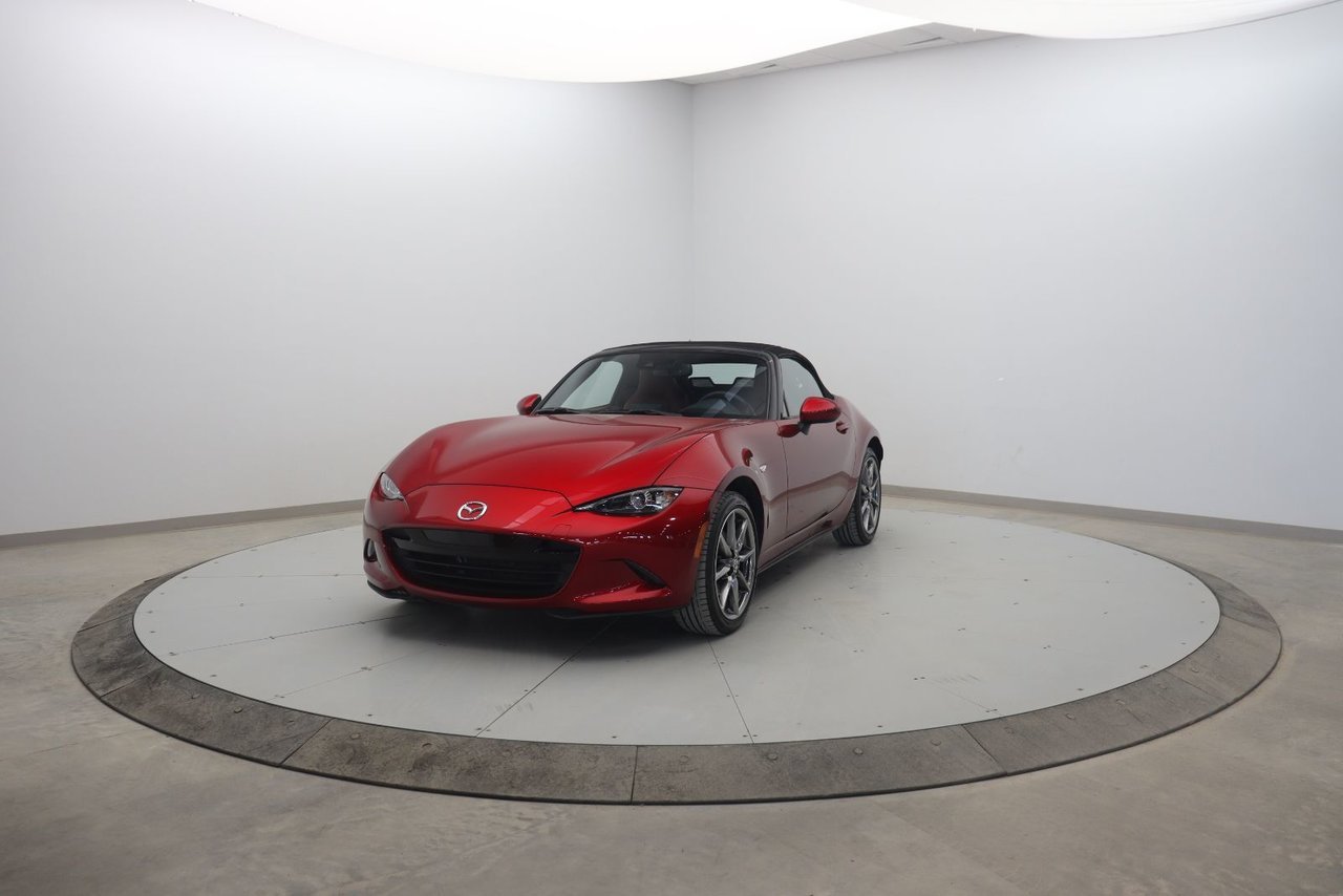 Mazda MX-5 NIV JM1NDAD73P0557308 2023 Rouge Chicoutimi - photo #0