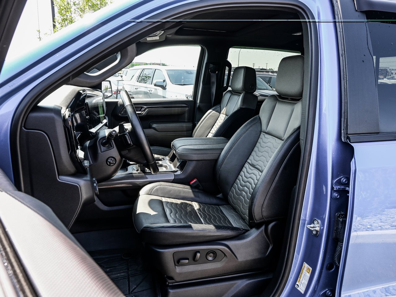 2024 Chevrolet Silverado 1500 4WD Crew Cab 147 ZR2 Blue Sherwood Park - photo #15