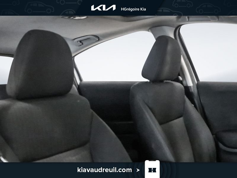 2016 Honda HR-V White Blainville - photo #25