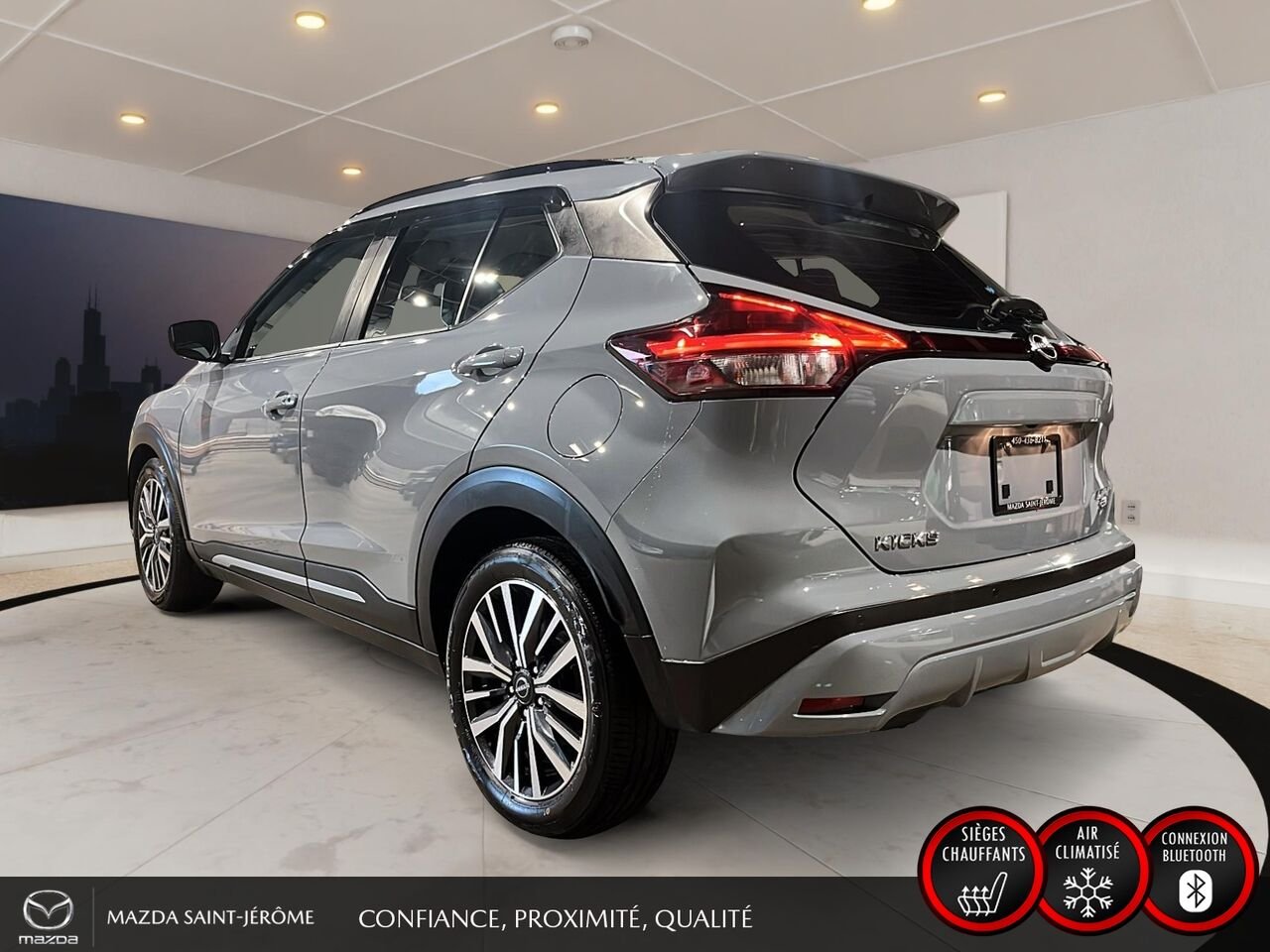 Nissan Kicks SR | DÉMARREUR À DISTANCE | AIDE AU STATIONNEMENT | MAGS NOIR 2023 Gris Saint-Jérôme - photo #9