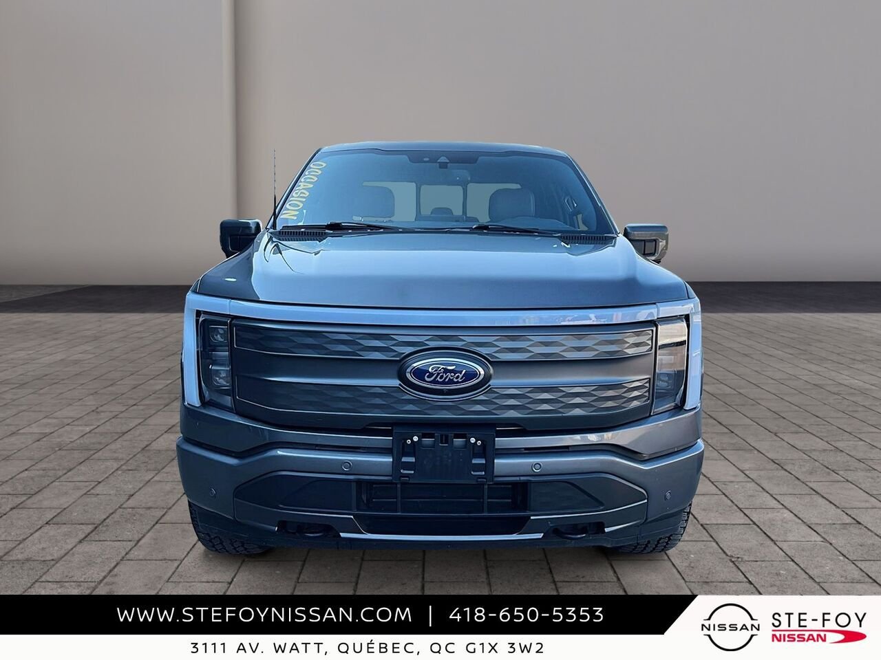 2023 Ford F-150 Lightning LARIAT STANDARD RANGE Grey Ste-Foy - photo #1